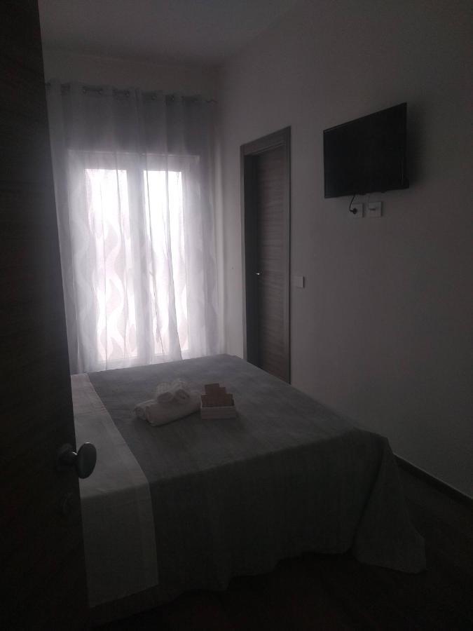פיצו B&B Domus Piedigrotta מראה חיצוני תמונה