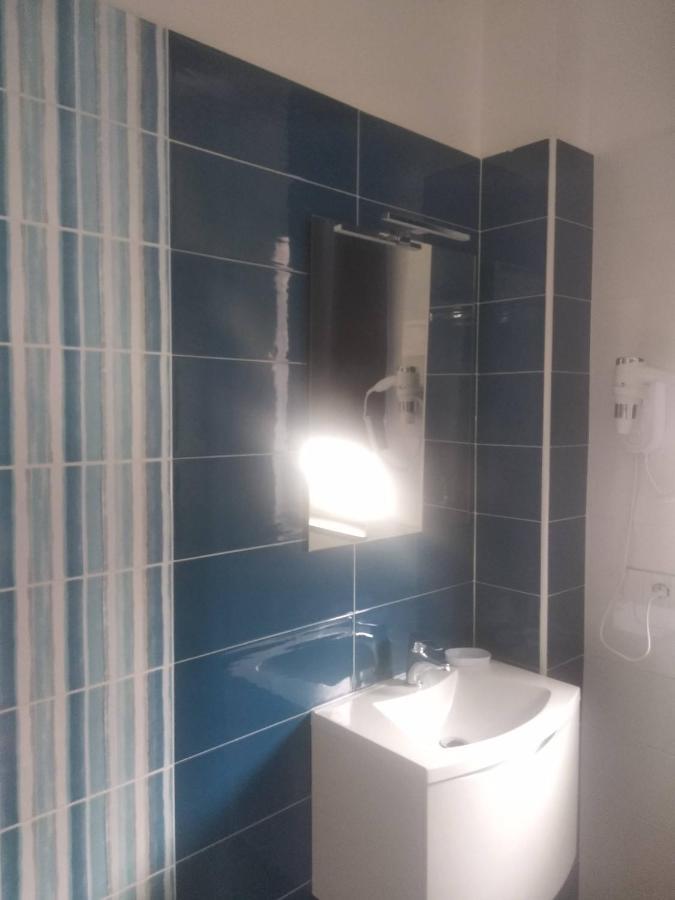 פיצו B&B Domus Piedigrotta מראה חיצוני תמונה